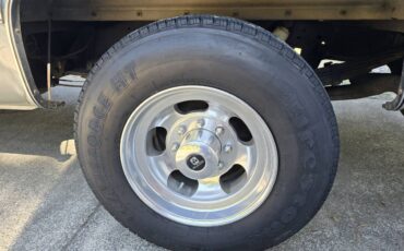 Chevy-silverado-c20-1985-blue-12