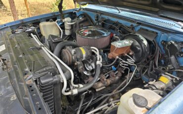 Chevy-silverado-c20-1985-blue-13