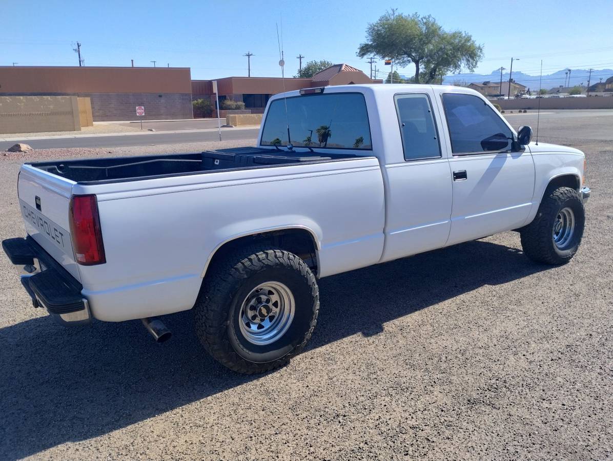 Chevy-silverado-diesel-1994-white-6