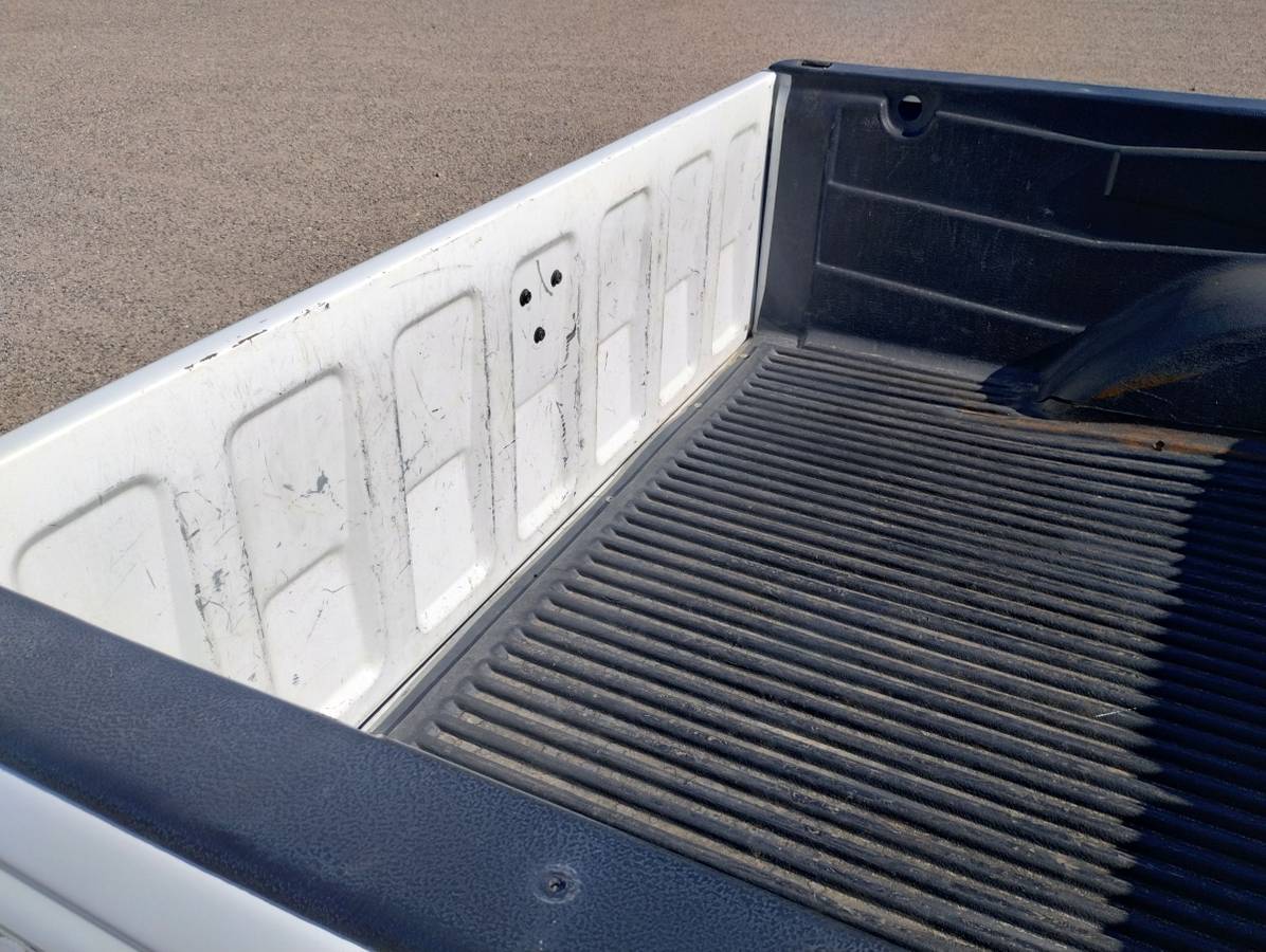 Chevy-silverado-diesel-1994-white-8