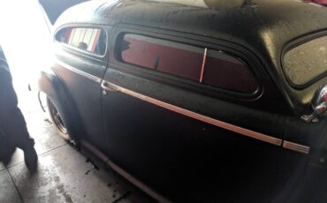 Chevy-special-deluxe-1941-black-12