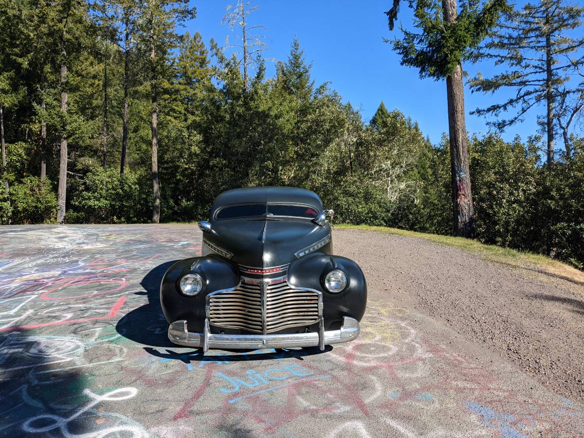 Chevy-special-deluxe-1941-black-2