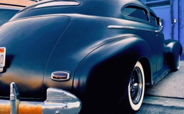Chevy-special-deluxe-1941-black-7