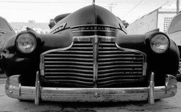 Chevy-special-deluxe-1941-black-8