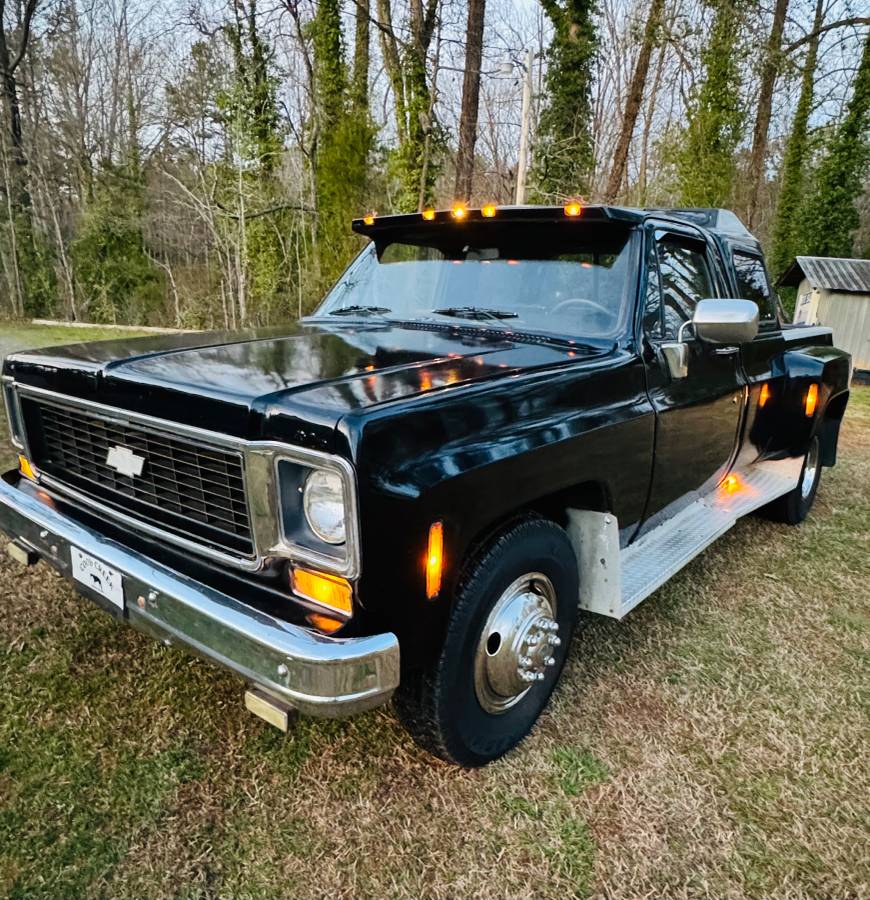 Chevy-square-body-1974