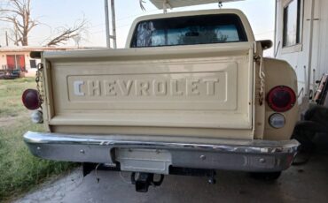 Chevy-stepsid-c10-custom-deluxe-1976-yellow-5