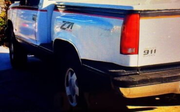 Chevy-stepside-z71-silverado-44-1993-white-9