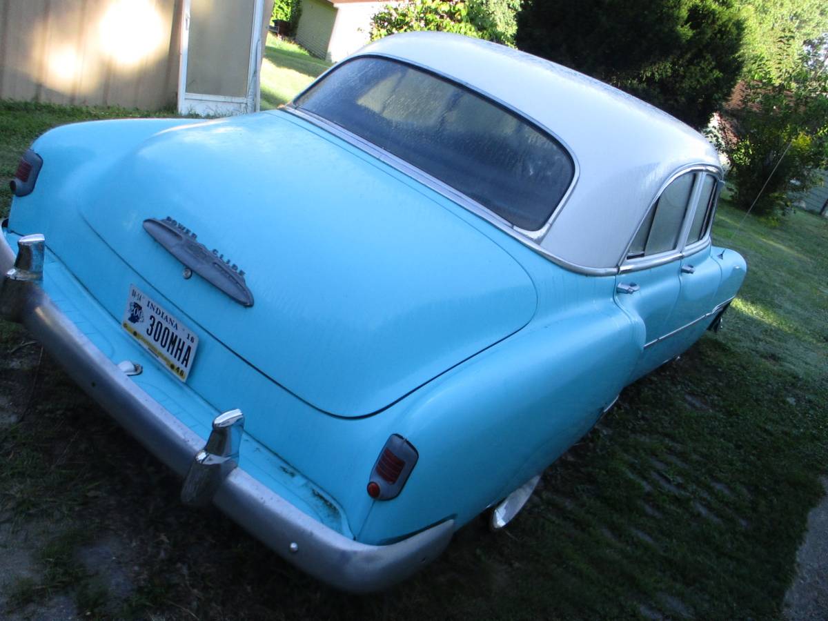 Chevy-styleliner-1951-3