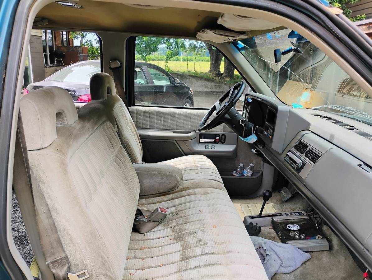 Chevy-suburban-1500-1992-5