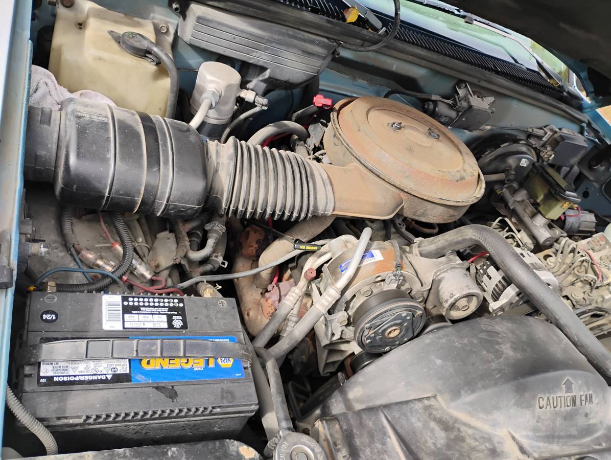 Chevy-suburban-1500-1993-blue-3