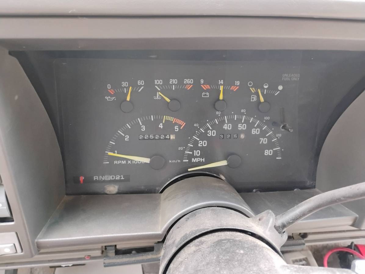 Chevy-suburban-1500-1993-blue-4
