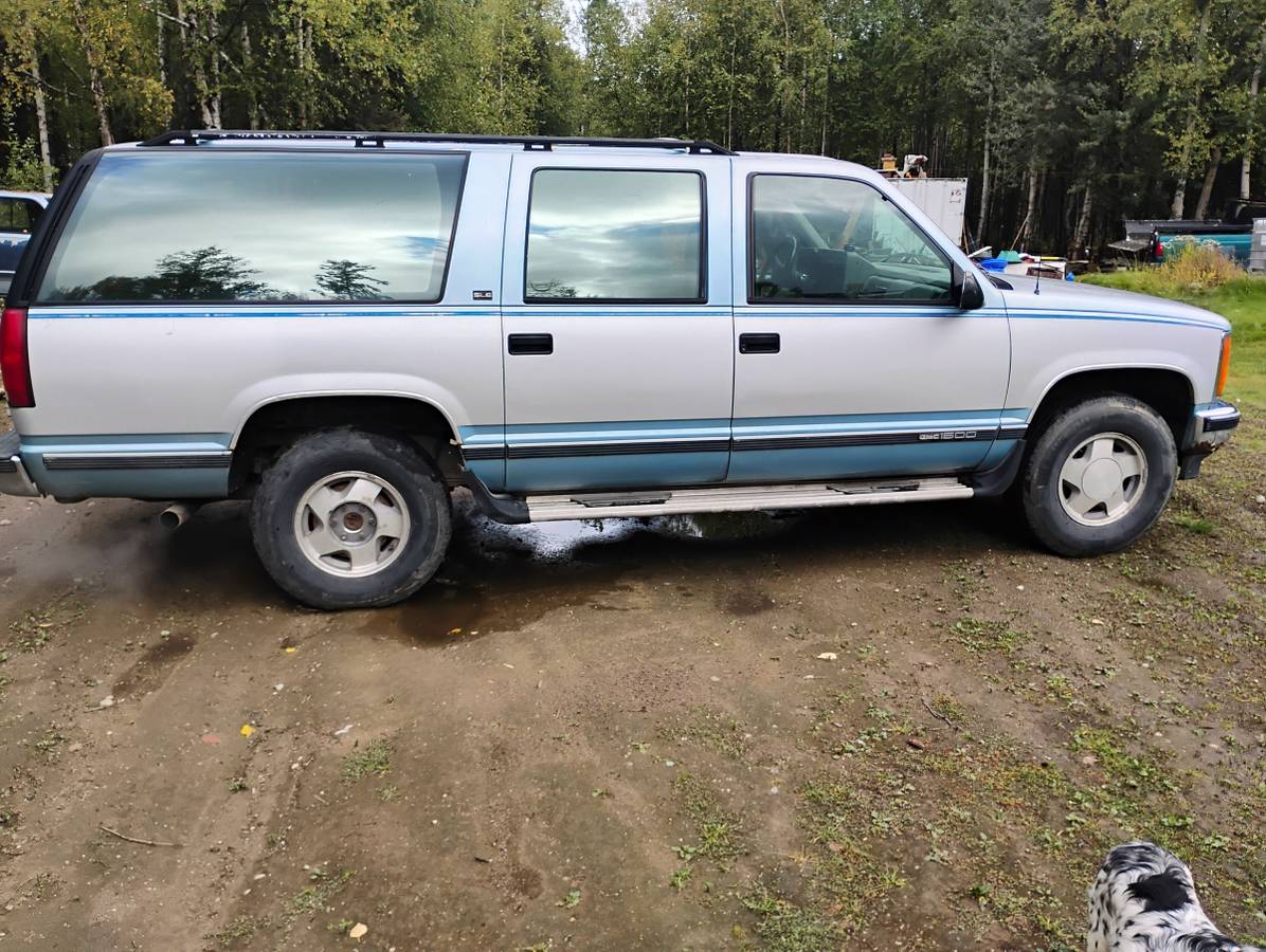 Chevy-suburban-1500-1993-blue