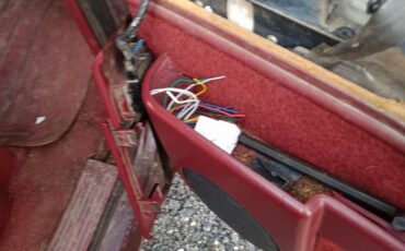 Chevy-suburban-1500-1994-red-11