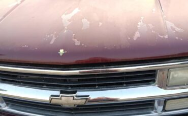 Chevy-suburban-1500-1994-red-15
