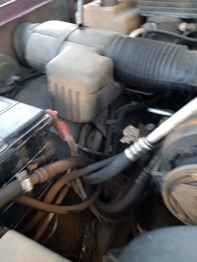 Chevy-suburban-1500-1994-red-2