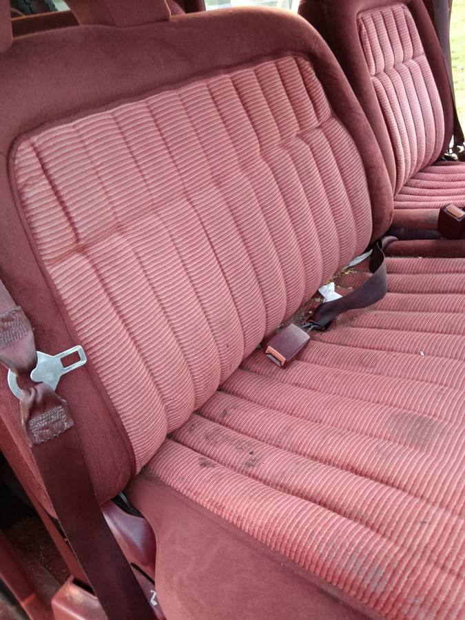 Chevy-suburban-1500-1994-red-9