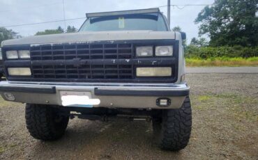 Chevy-suburban-1500-4x4-1990-grey-13