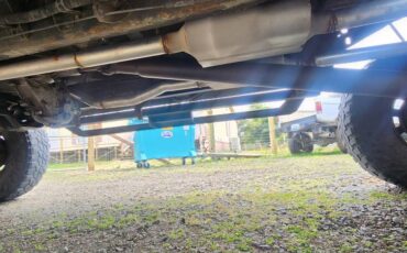 Chevy-suburban-1500-4x4-1990-grey-22