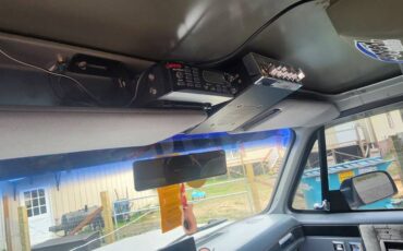 Chevy-suburban-1500-4x4-1990-grey-6