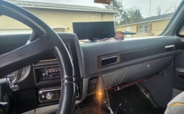 Chevy-suburban-1500-4x4-1990-grey-7