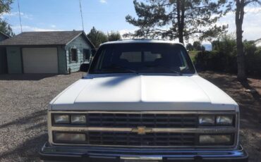 Chevy-suburban-1500-4x4-1991-white-1
