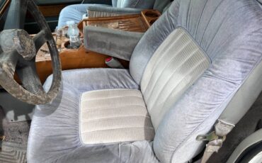 Chevy-suburban-1500-4x4-1993-white-2