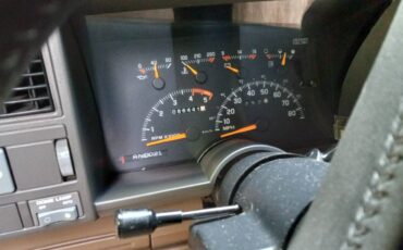 Chevy-suburban-1500-4x4-1994-11