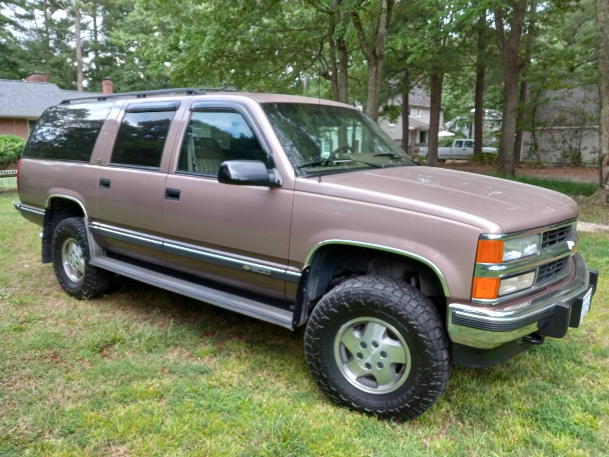 Chevy-suburban-1500-4x4-1994