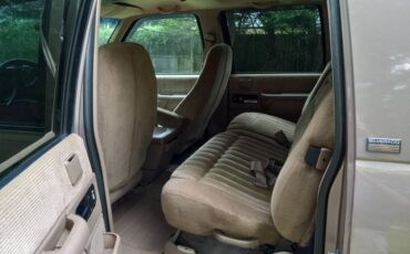 Chevy-suburban-1500-4x4-1994-8