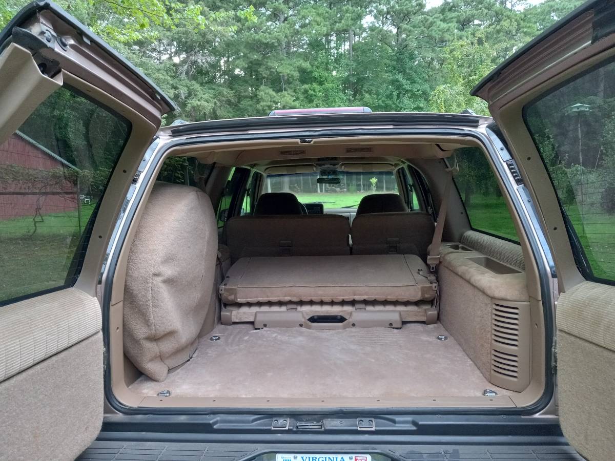 Chevy-suburban-1500-4x4-1994-9
