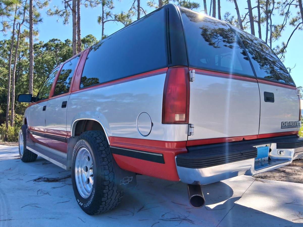 Chevy-suburban-1500-4x4-1995-8