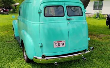 Chevy-suburban-1954-1