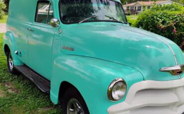 Chevy-suburban-1954