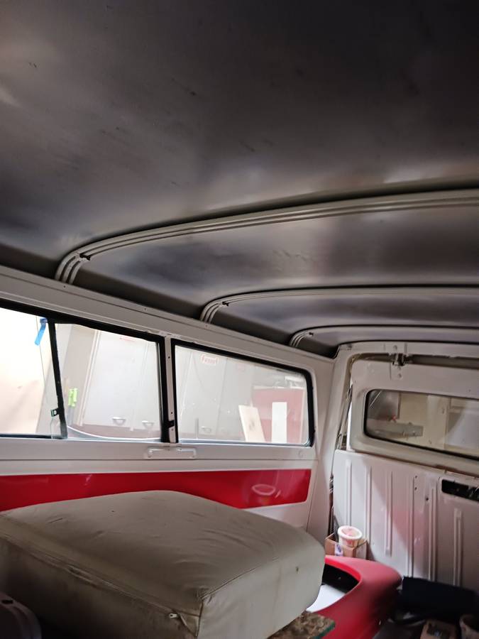 Chevy-suburban-1963-red-3