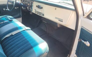 Chevy-suburban-1969-10