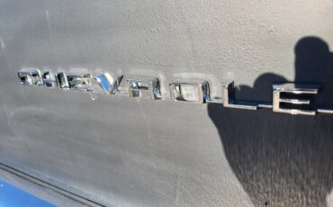 Chevy-suburban-1969-17