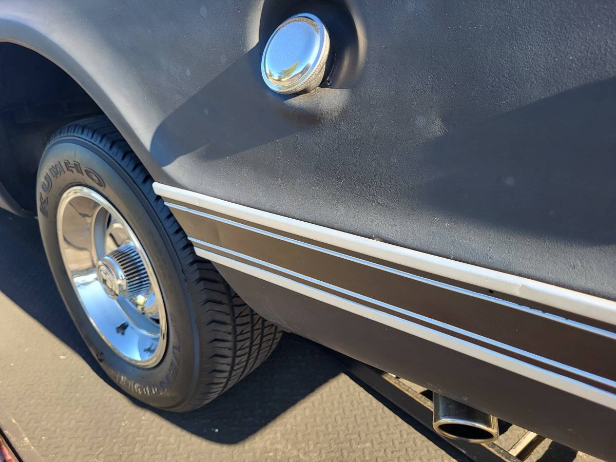 Chevy-suburban-1969-18