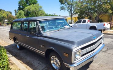 Chevy-suburban-1969