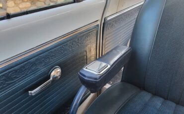 Chevy-suburban-1969-7