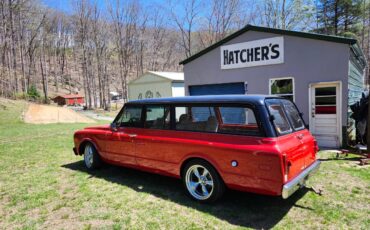 Chevy-suburban-1970-red-12