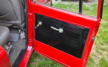 Chevy-suburban-1970-red-4