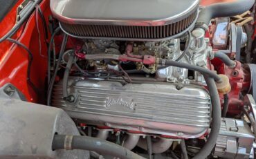 Chevy-suburban-1972-red-11