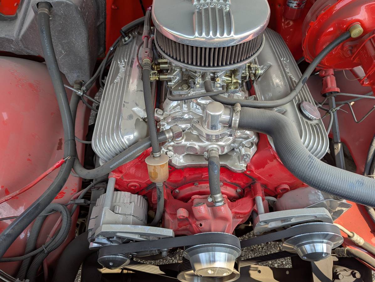 Chevy-suburban-1972-red-12