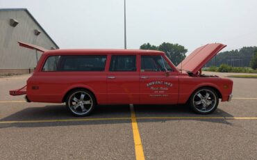 Chevy-suburban-1972-red-4