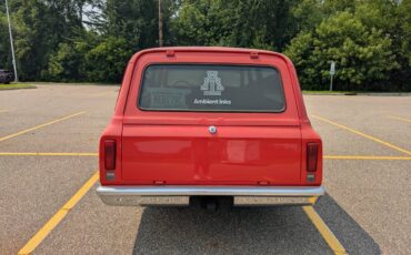 Chevy-suburban-1972-red-8