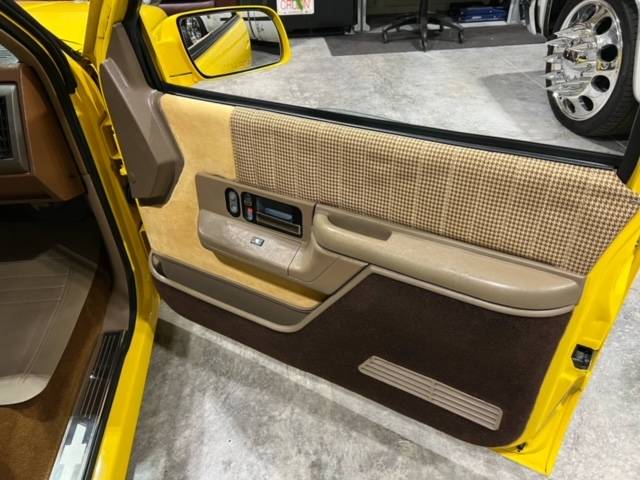 Chevy-suburban-1994-20
