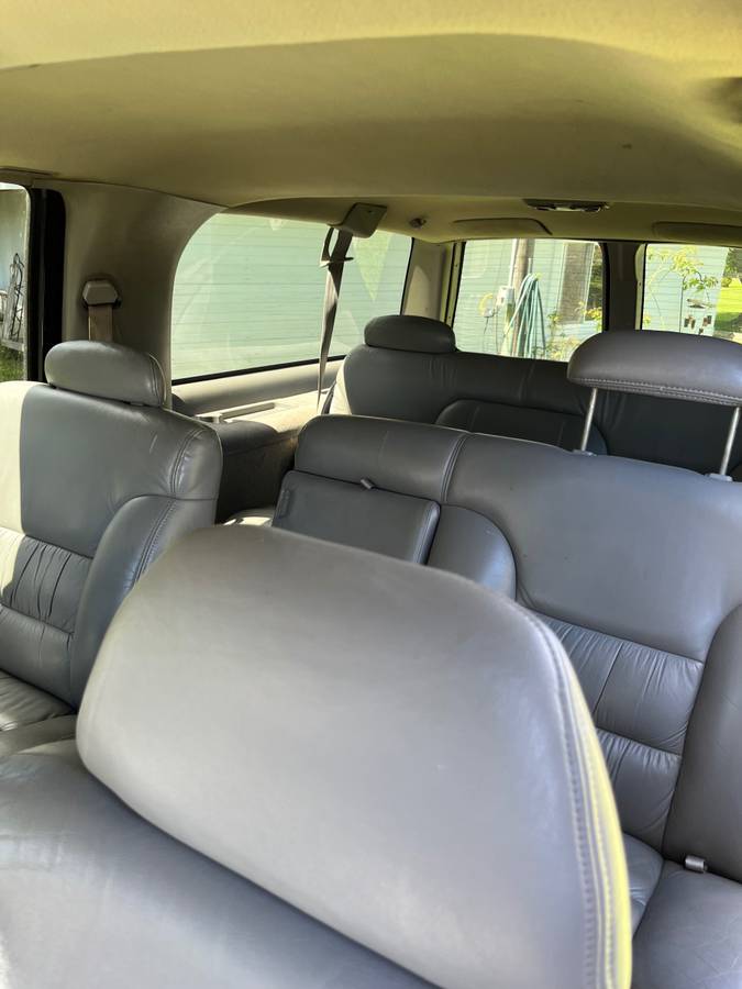 Chevy-suburban-1995-13