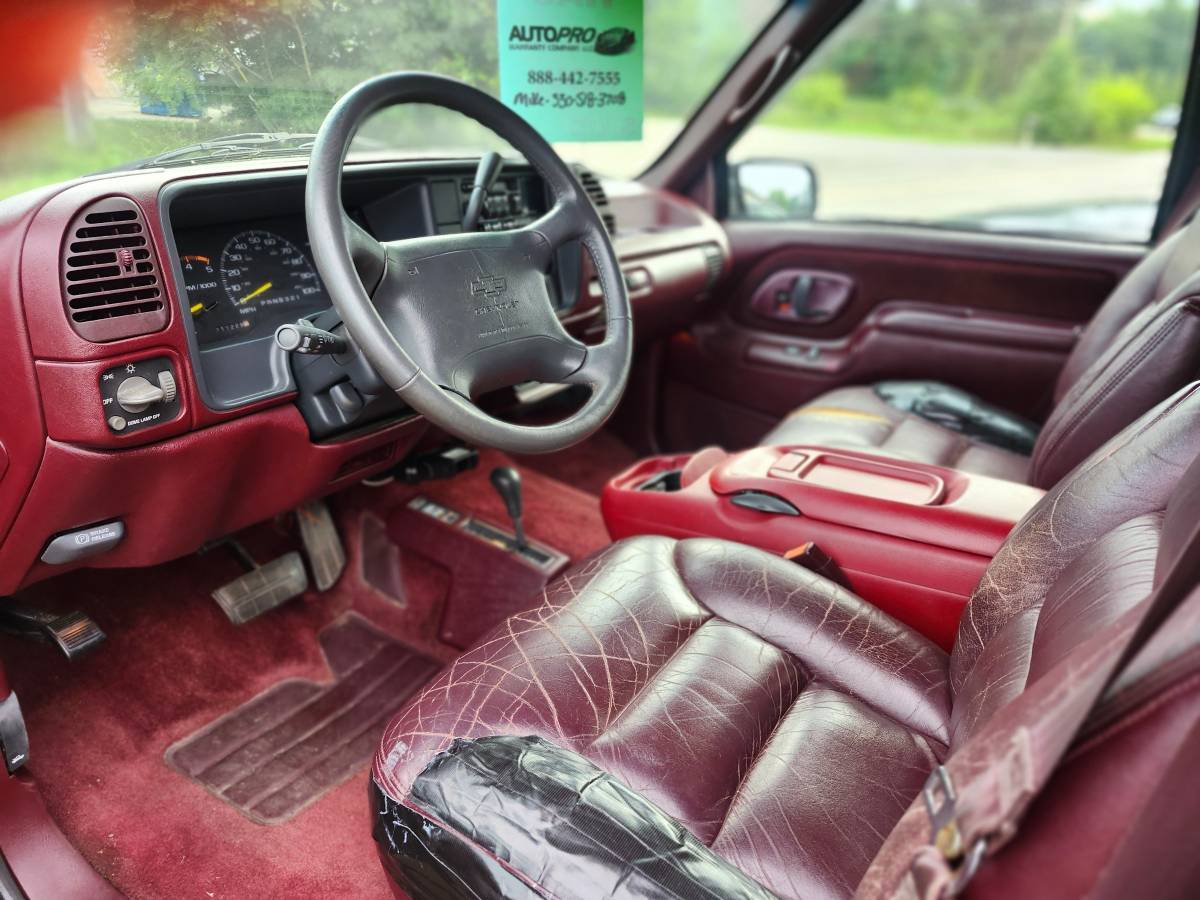 Chevy-suburban-1995-5