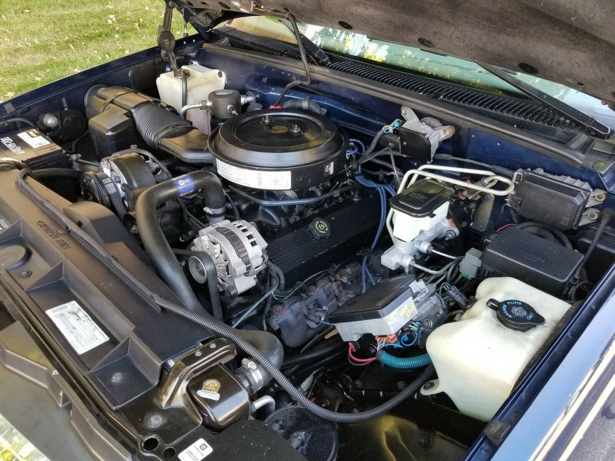Chevy-suburban-2500-1995-blue-16