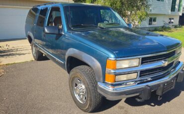 Chevy-suburban-2500-4x4-1994-green